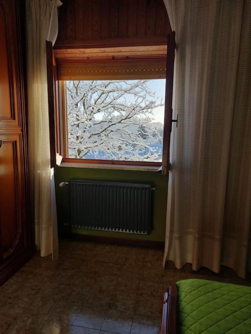 Villa A Due Passi Dai Lupi Civitella Alfedena Exterior foto
